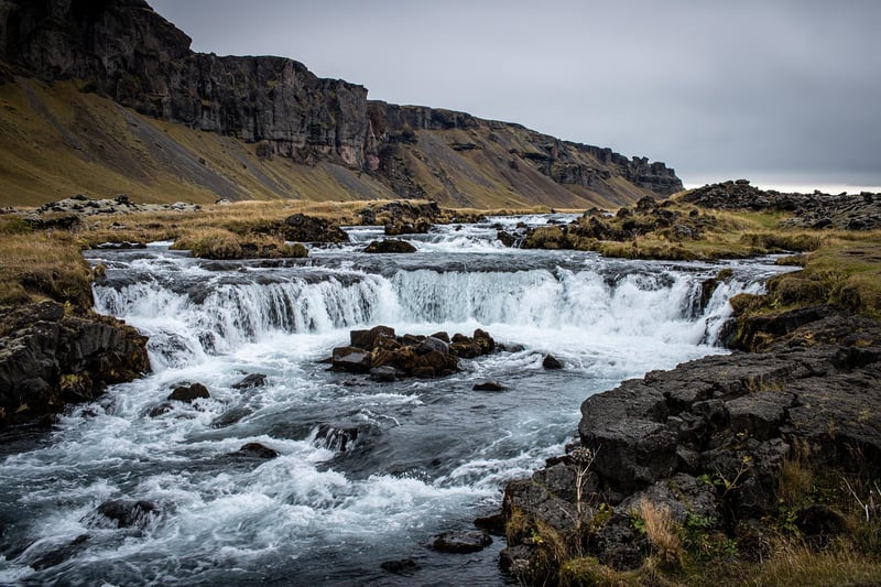 Whispering streams
